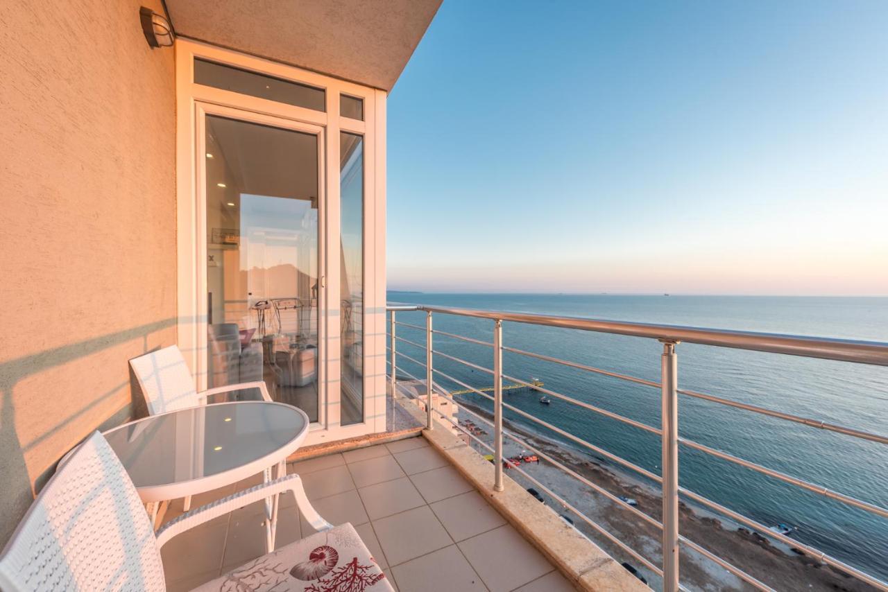 Blue Heaven -Full Sea View Brand New Apartment Дуррес Экстерьер фото