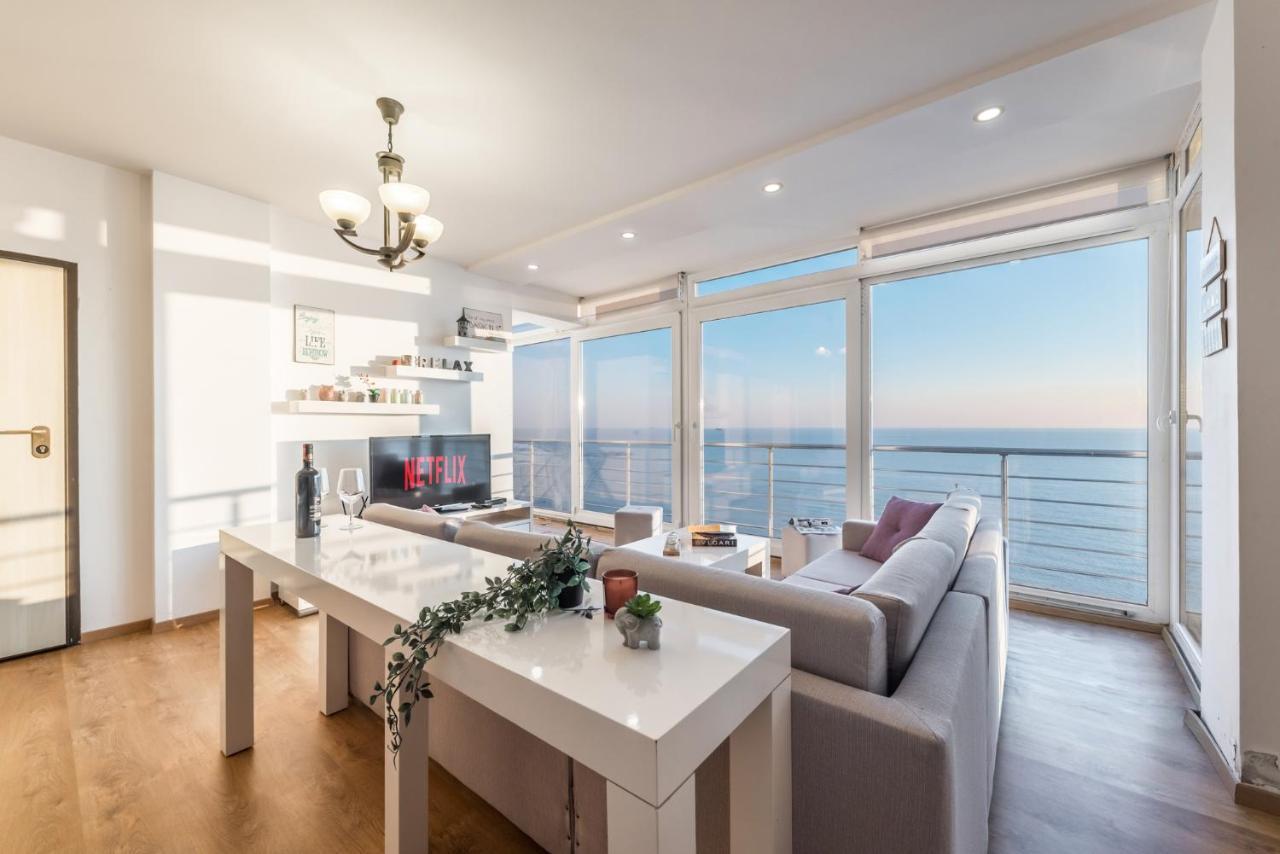 Blue Heaven -Full Sea View Brand New Apartment Дуррес Экстерьер фото