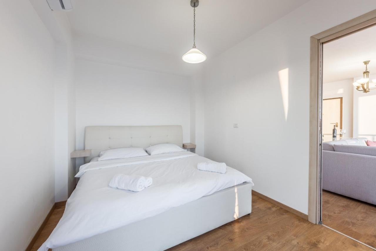 Blue Heaven -Full Sea View Brand New Apartment Дуррес Экстерьер фото