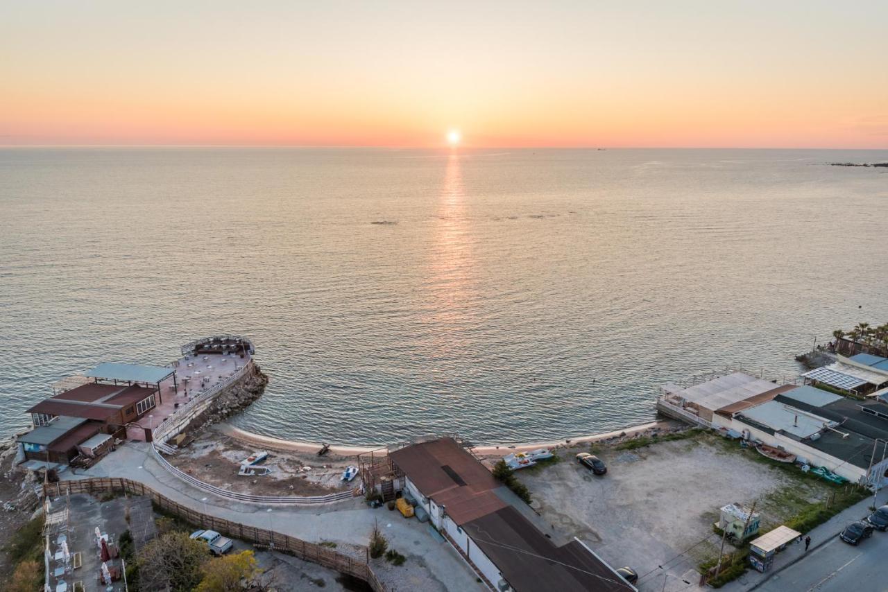 Blue Heaven -Full Sea View Brand New Apartment Дуррес Экстерьер фото